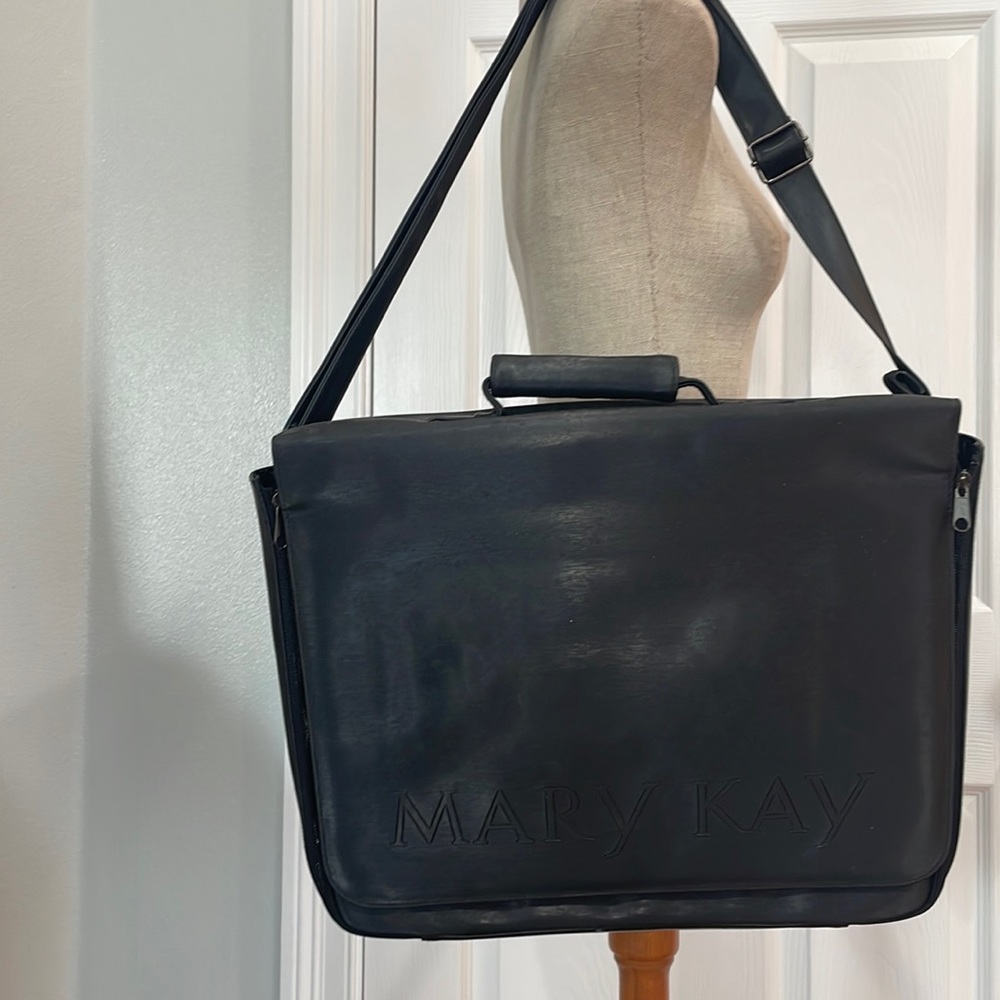 Mary Kay cosmetics consultant bag product organizer case make up artist